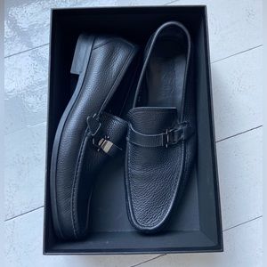 Barely worn (maybe twice?) black leather Salvatore ferragamo loafers.
